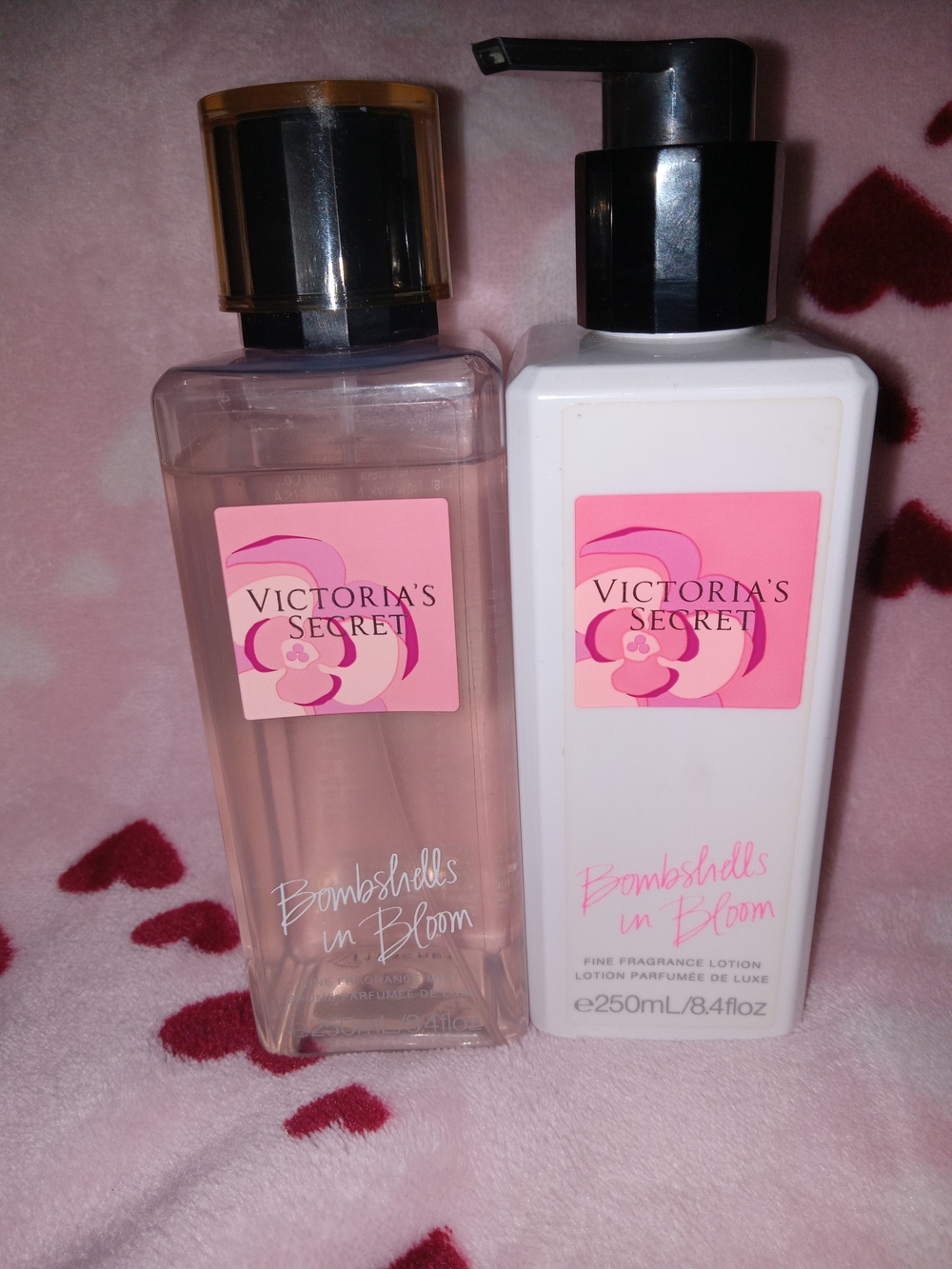 Victoria's Secret Bombshells in Bloom Mist & Lotion Set  8 Oz